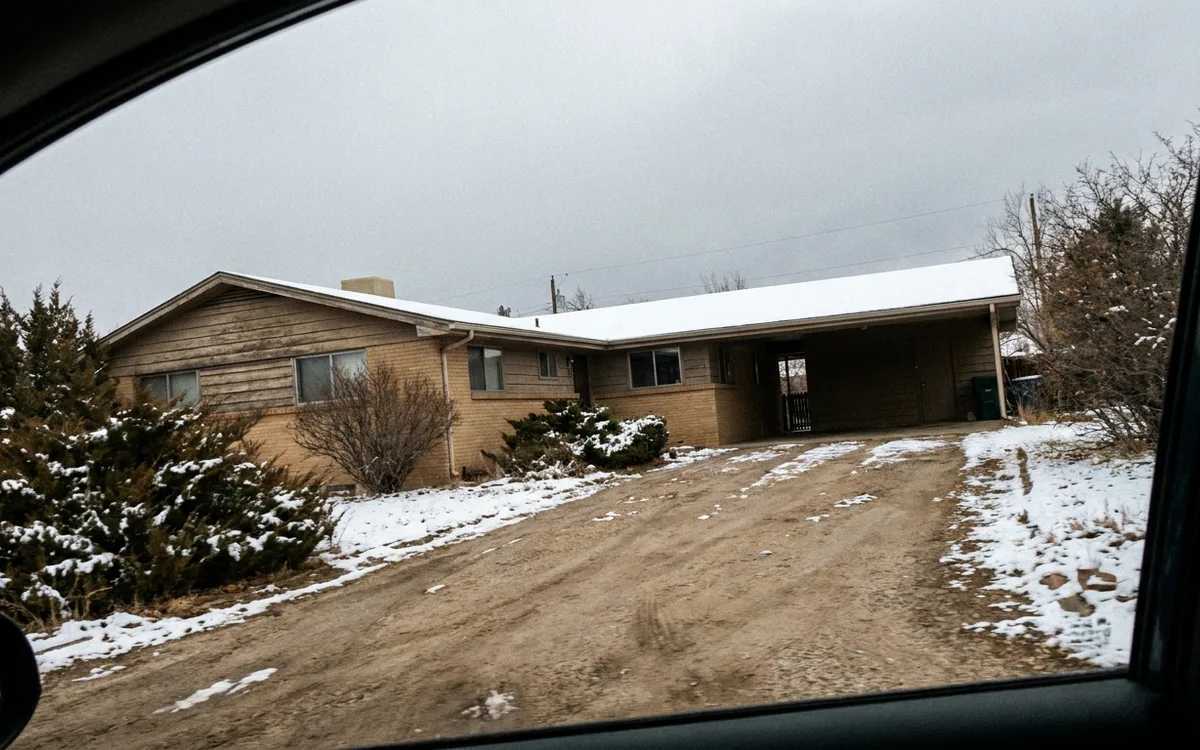Single-story ranch home with a wide driveway in Lakewood